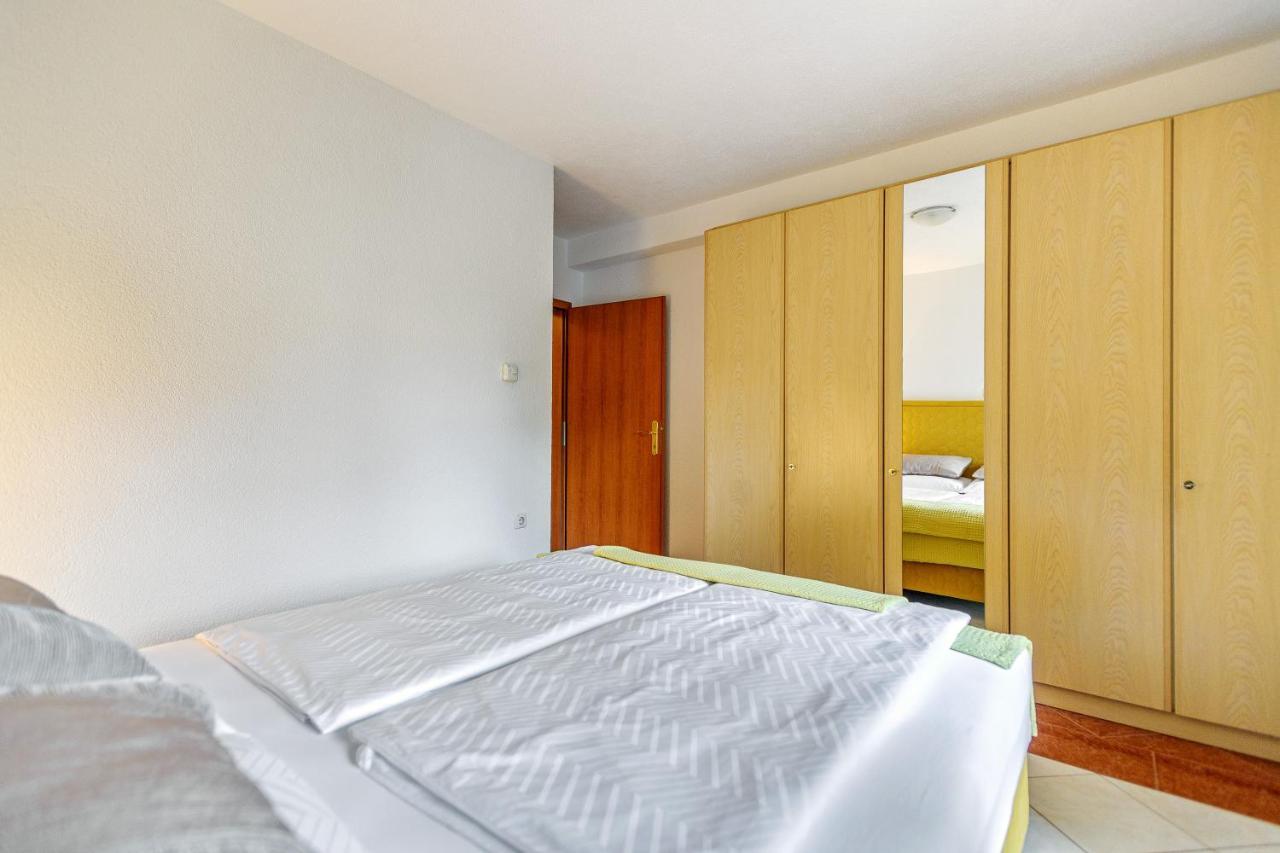 Comfort Apartments In Peaceful Area Zadar - With Garden Exterior photo